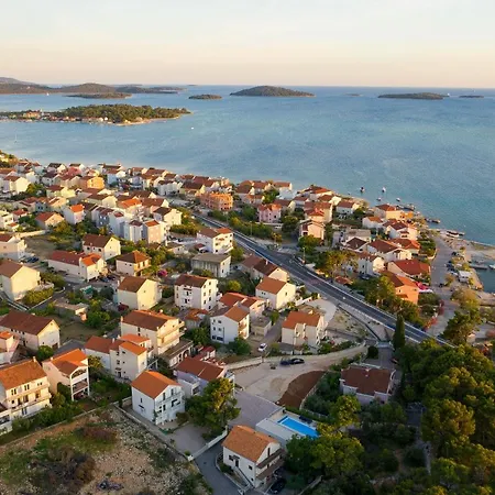 Lavanda Ii Apartament *