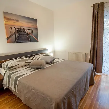 Lavanda Ii Brodarica (Sibenik-Knin)