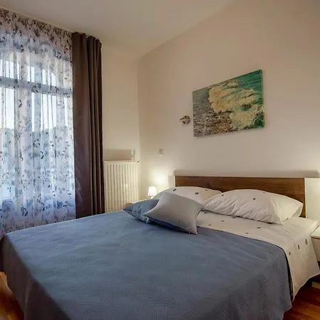 Lavanda Ii Brodarica (Sibenik-Knin)