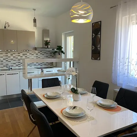 Lavanda Ii * Brodarica (Sibenik-Knin)