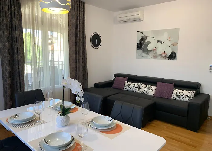 Lavanda Ii Apartment